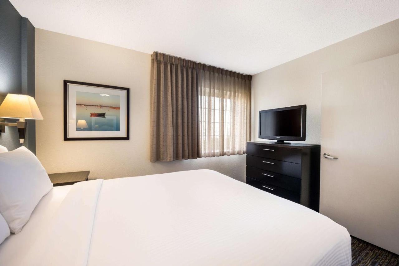 Sonesta Simply Suites Oklahoma City Airport Экстерьер фото
