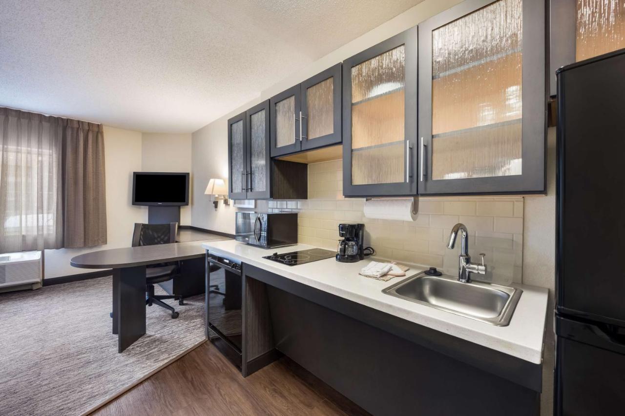 Sonesta Simply Suites Oklahoma City Airport Экстерьер фото