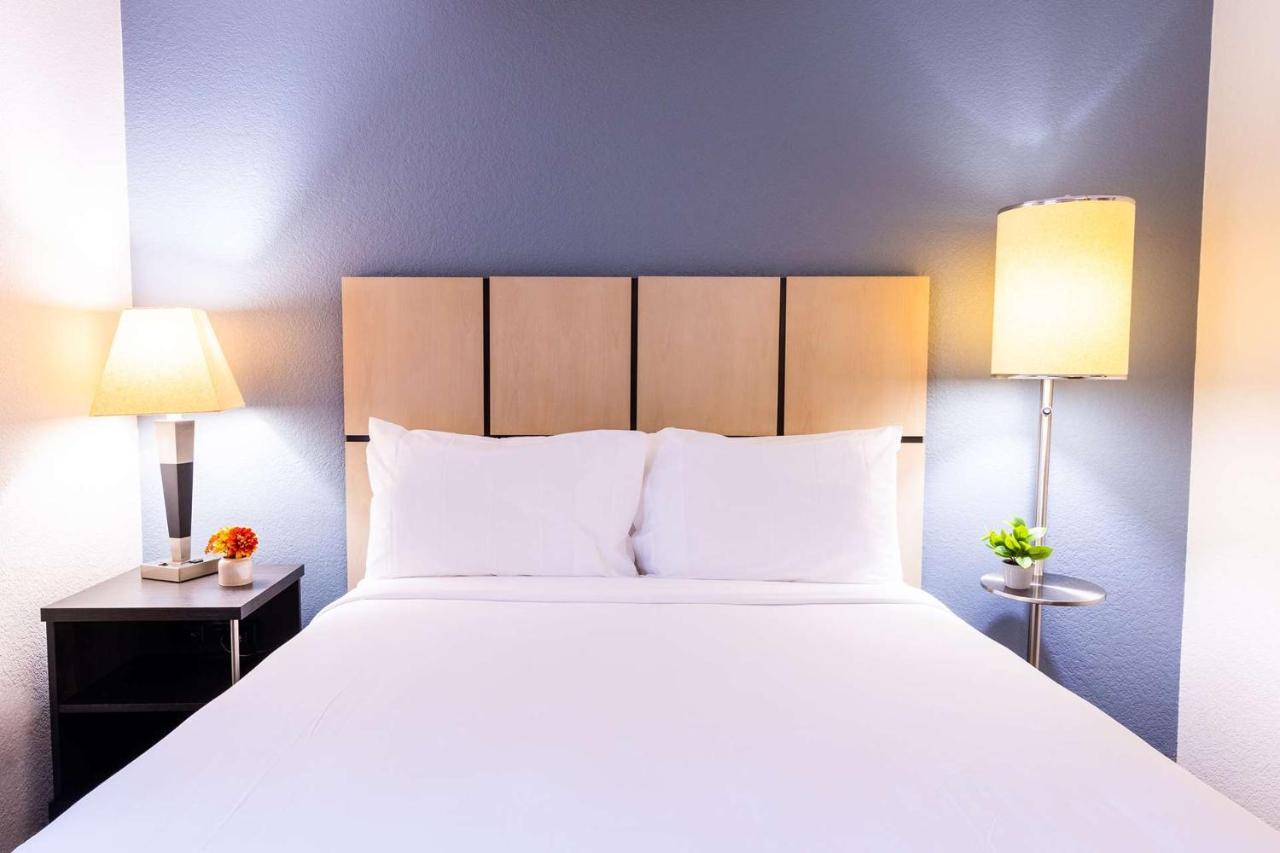 Sonesta Simply Suites Oklahoma City Airport Экстерьер фото