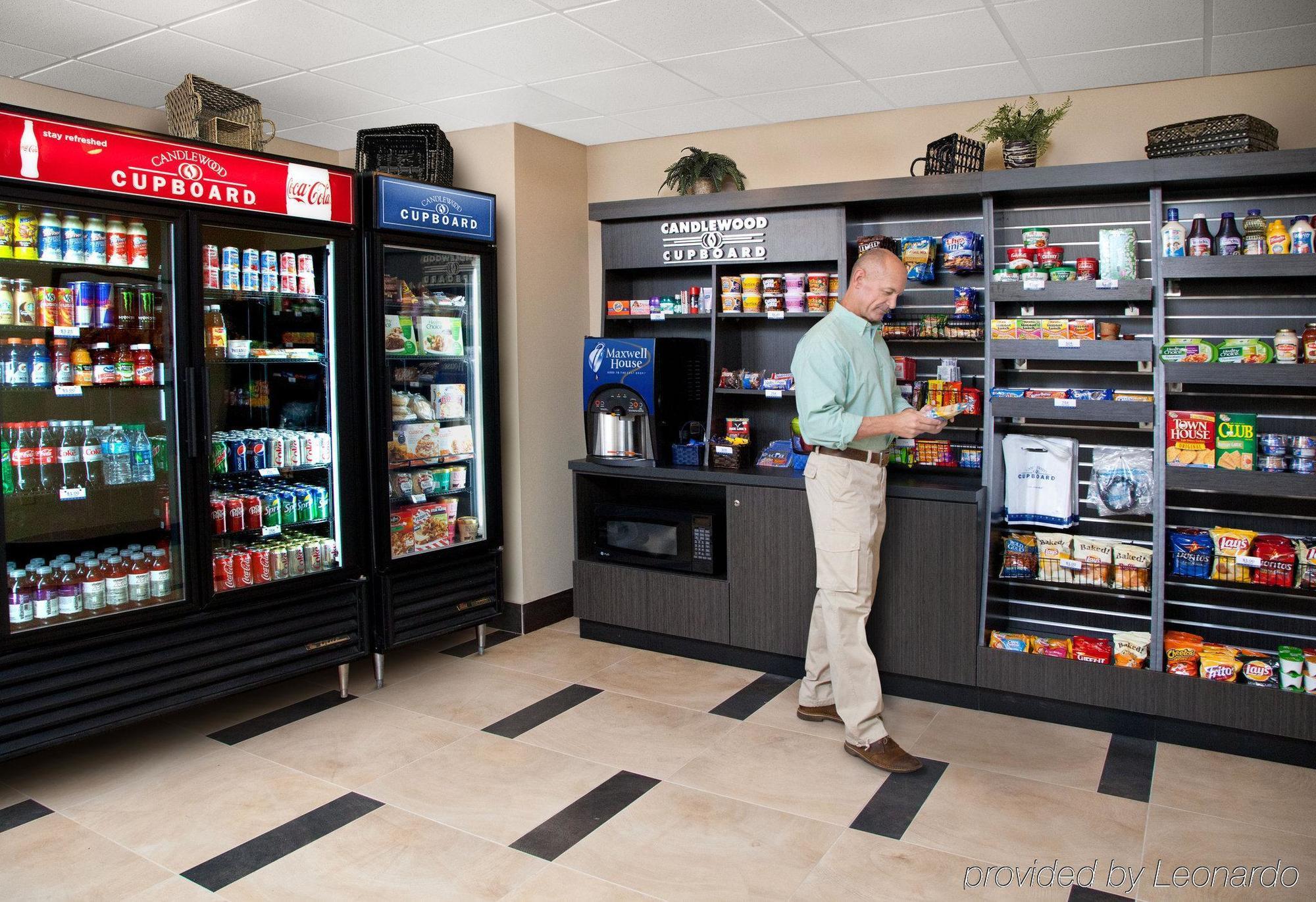Sonesta Simply Suites Oklahoma City Airport Экстерьер фото