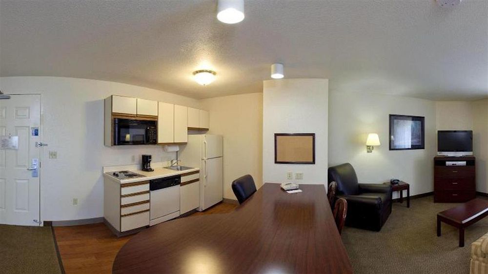 Sonesta Simply Suites Oklahoma City Airport Экстерьер фото