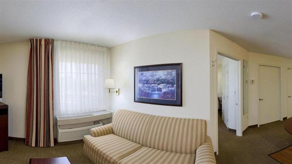 Sonesta Simply Suites Oklahoma City Airport Экстерьер фото
